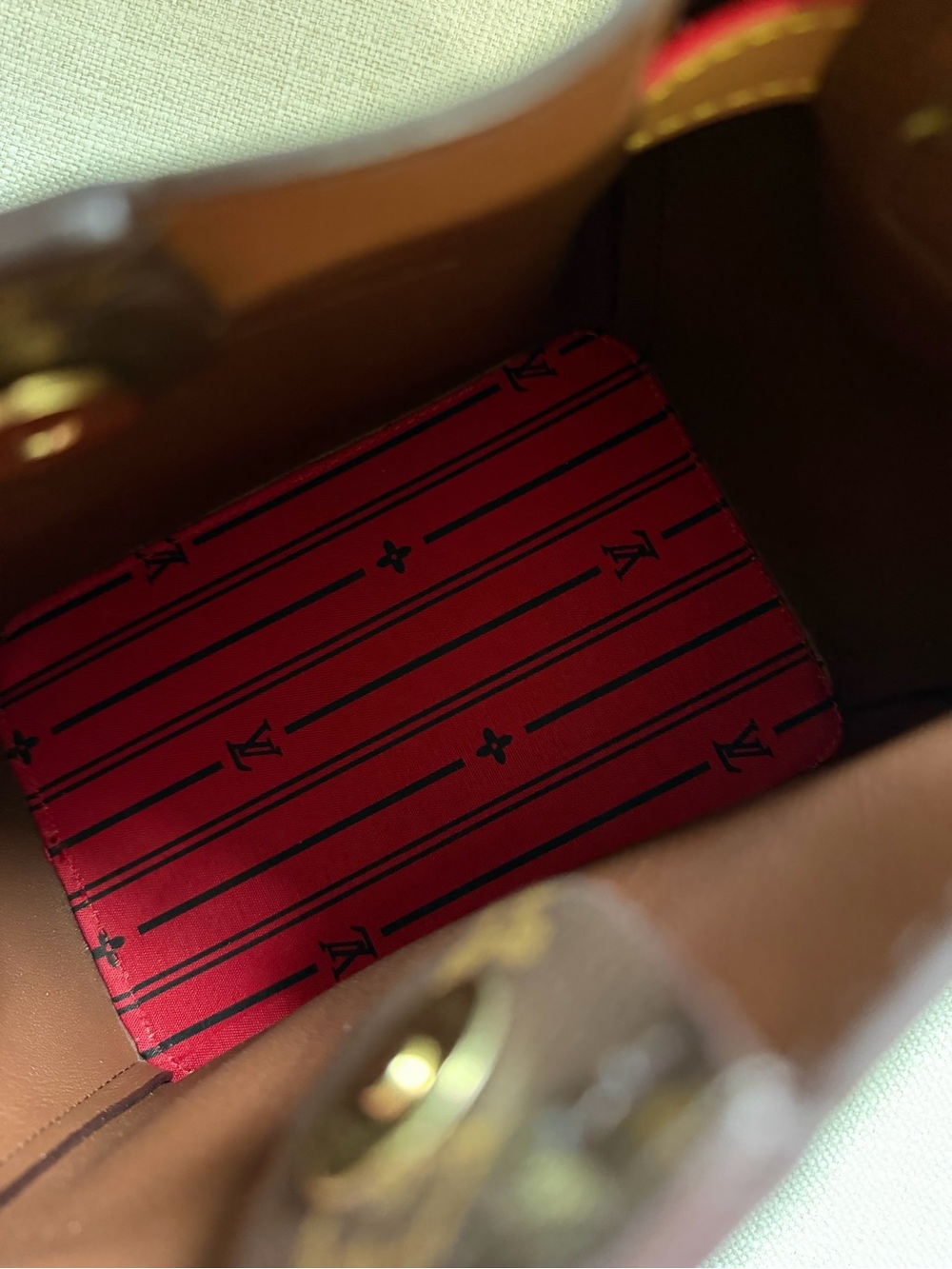 Handbag - Picture 10 of 10